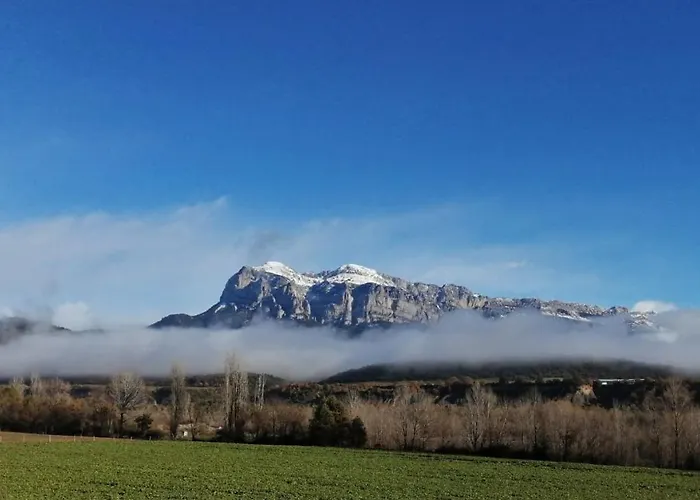 Dos Arcos Usana B&B 아인사